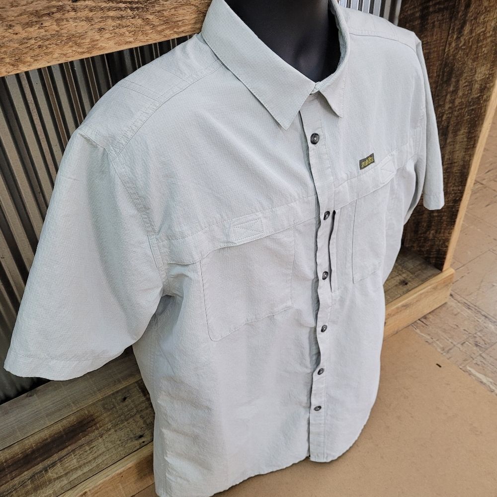 Solstice breathable button down - Picture 9 of 9